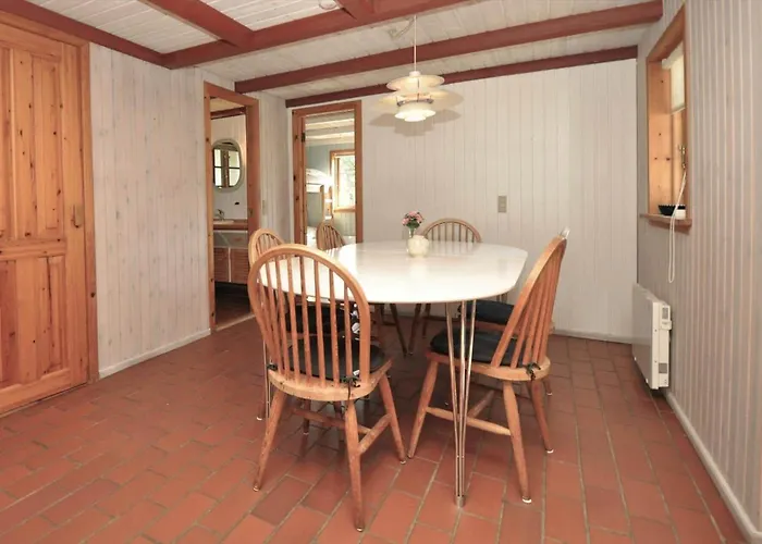 Дом отдыха 10019-ulfborg-gaffelbjergvej-18 *